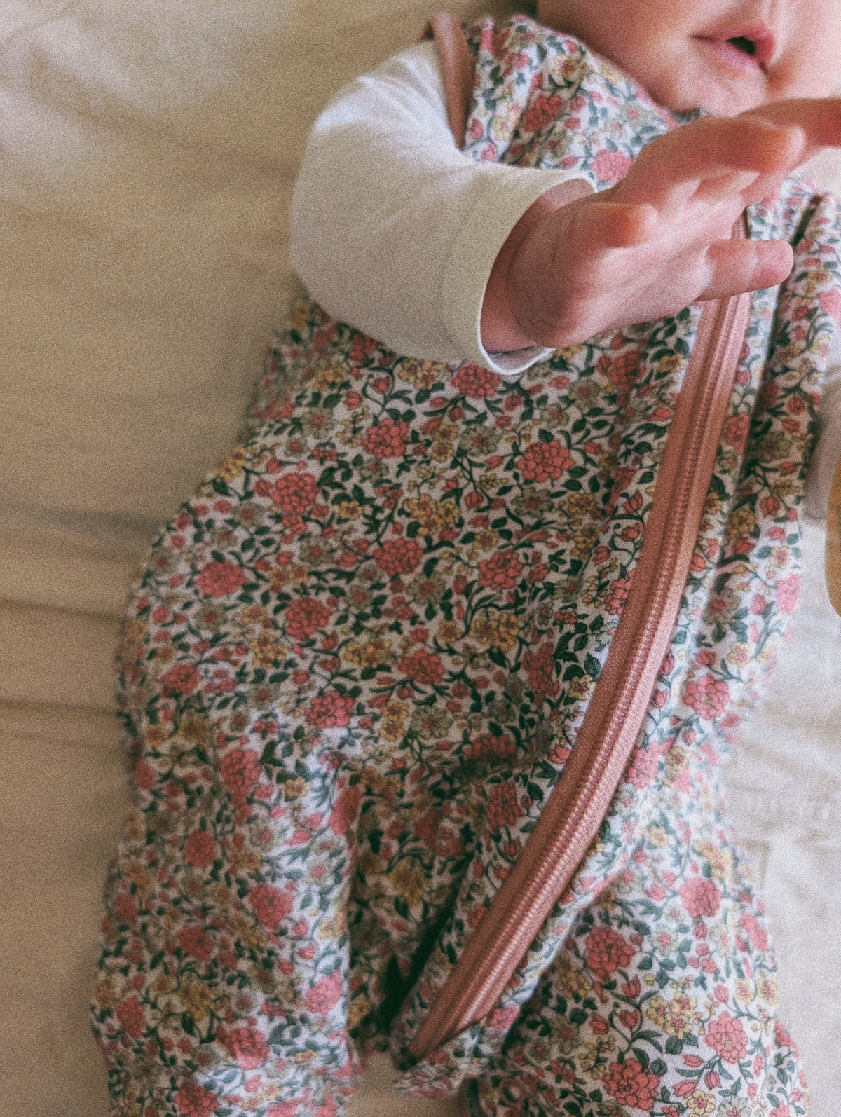 Pijama manta con calcetines antideslizantes - Peony - TOG 1