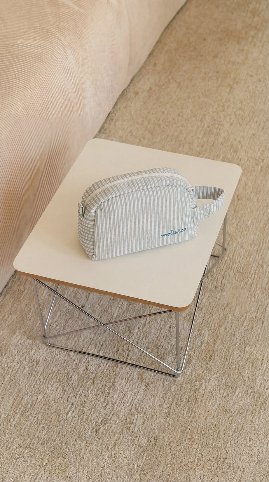 Travel toiletry bag - Blue Stripes