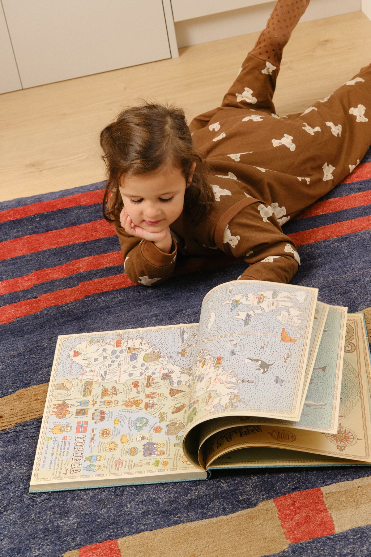 Schalfsack mit Ärmeln und rutschfesten Socken – Teddy Mocca – TOG 1