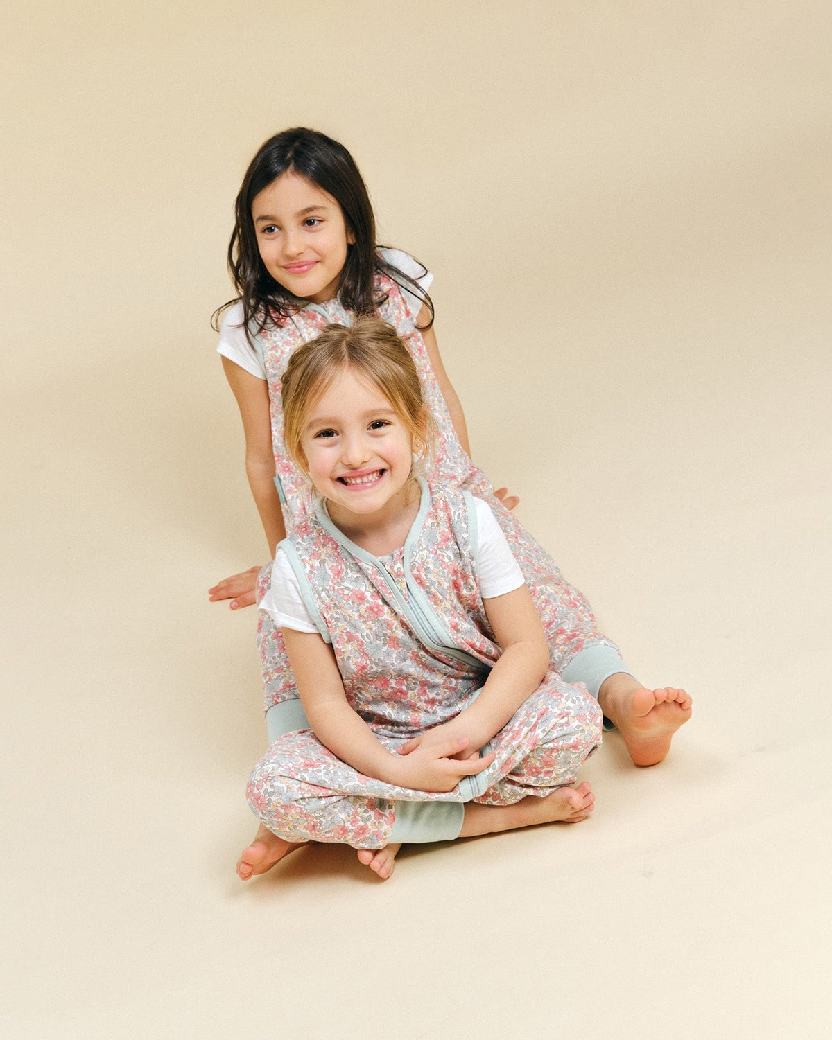 Pack frères et sœurs Summer Bloom TOG 0.5 et Spring Garden TOG 1: 2 gigoteuses à pieds