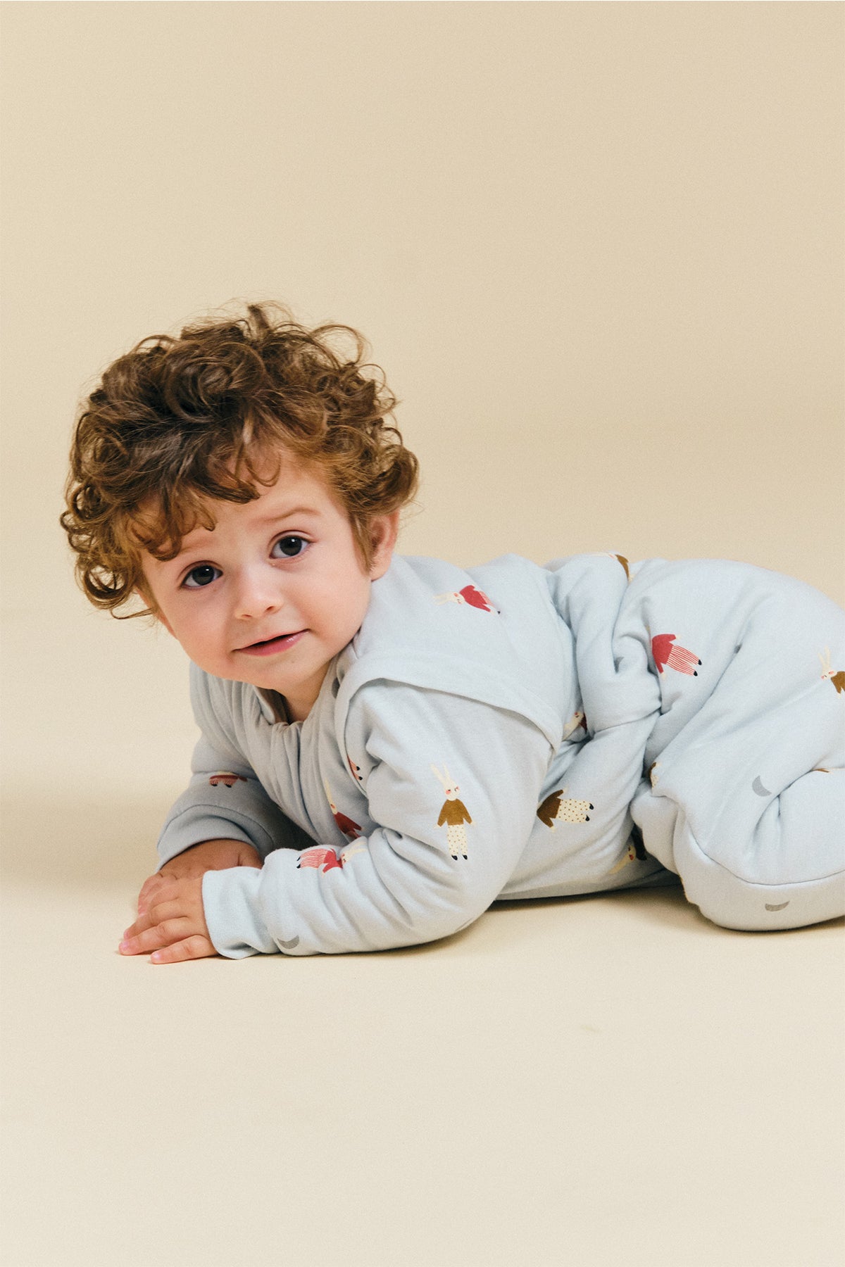 Gigoteuse à pieds avec manches et chaussettes antidérapantes - Sleepy Bunnies - TOG 2.5