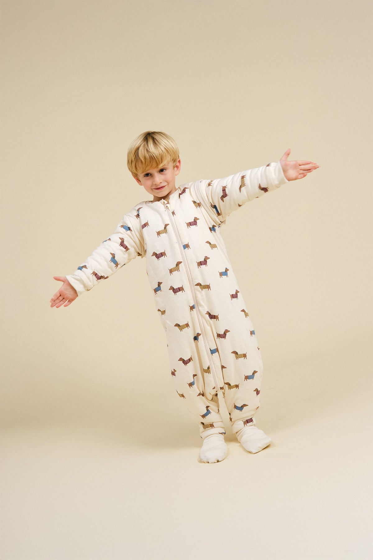 Sleeping jumpsuit with sleeves and socks - Fancy Teckels - TOG 2.5