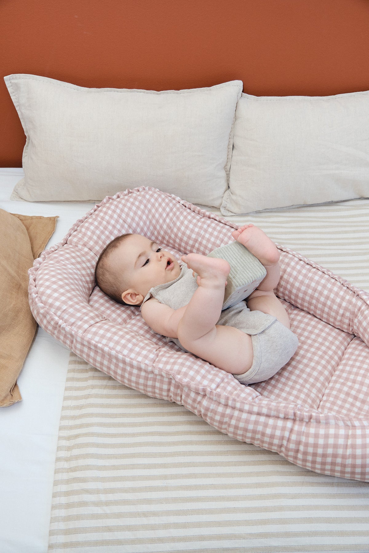 Baby nest - Dusty Rose