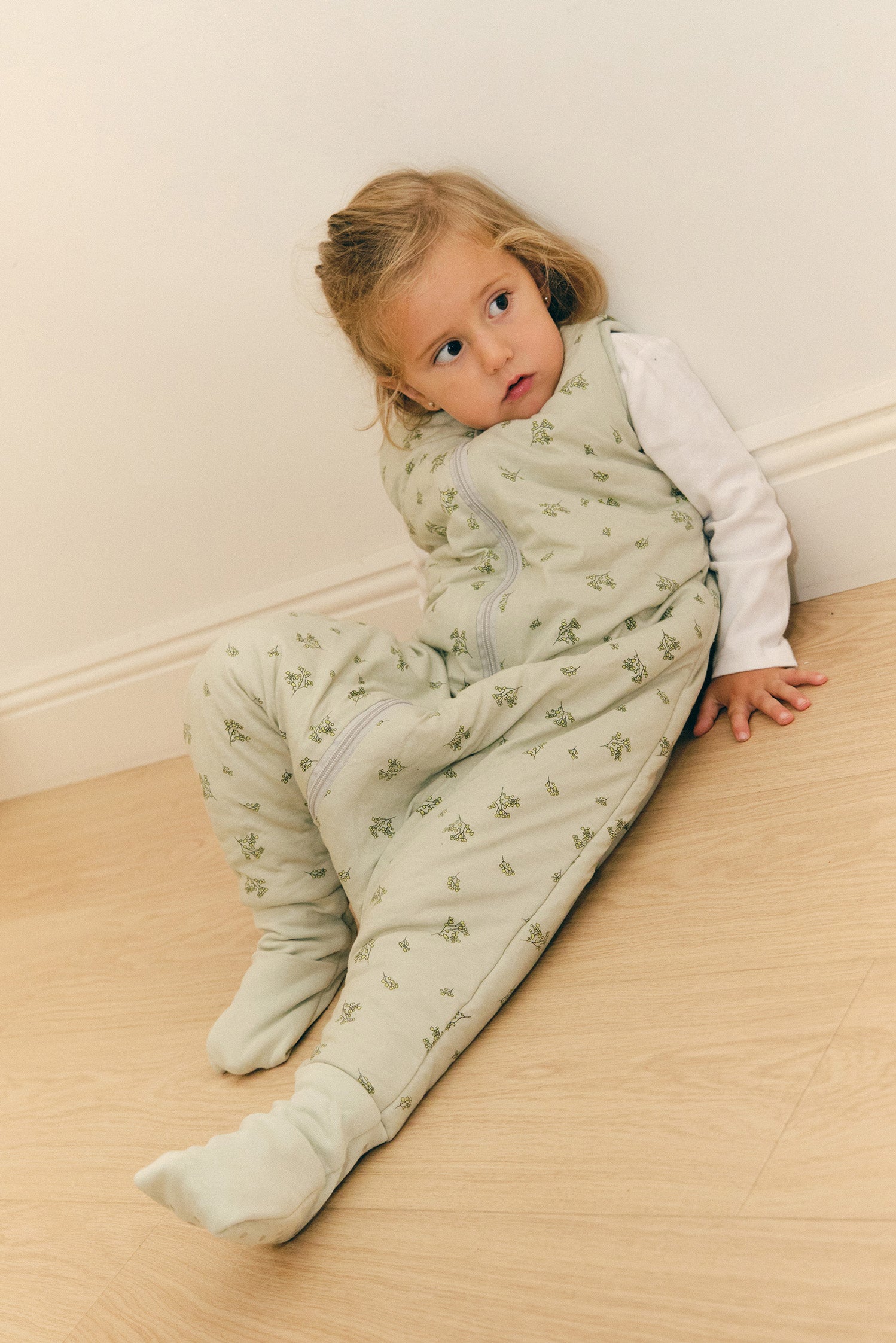 schlafsack mit füßen langarm Schlafsack mit Füßen für Babys ideal für den Winter. Botanikgrün