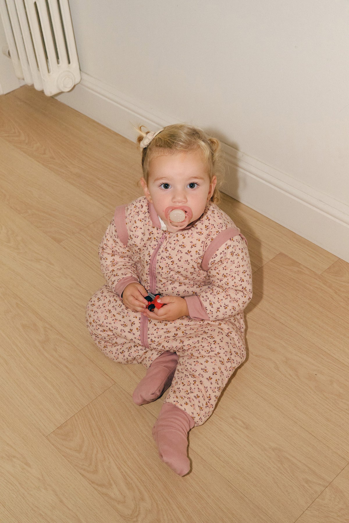 Sleeping jumpsuit with sleeves and socks - Misty Rose - TOG 2.5