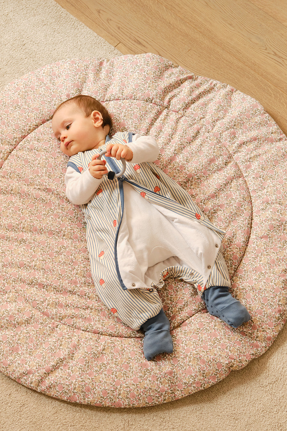 Sleeping jumpsuit with socks - Mushrooms - TOG 1