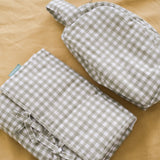 Walking pack Mint Tea (products): Carricot footmuff + shopper bag + changing mat + travel bag