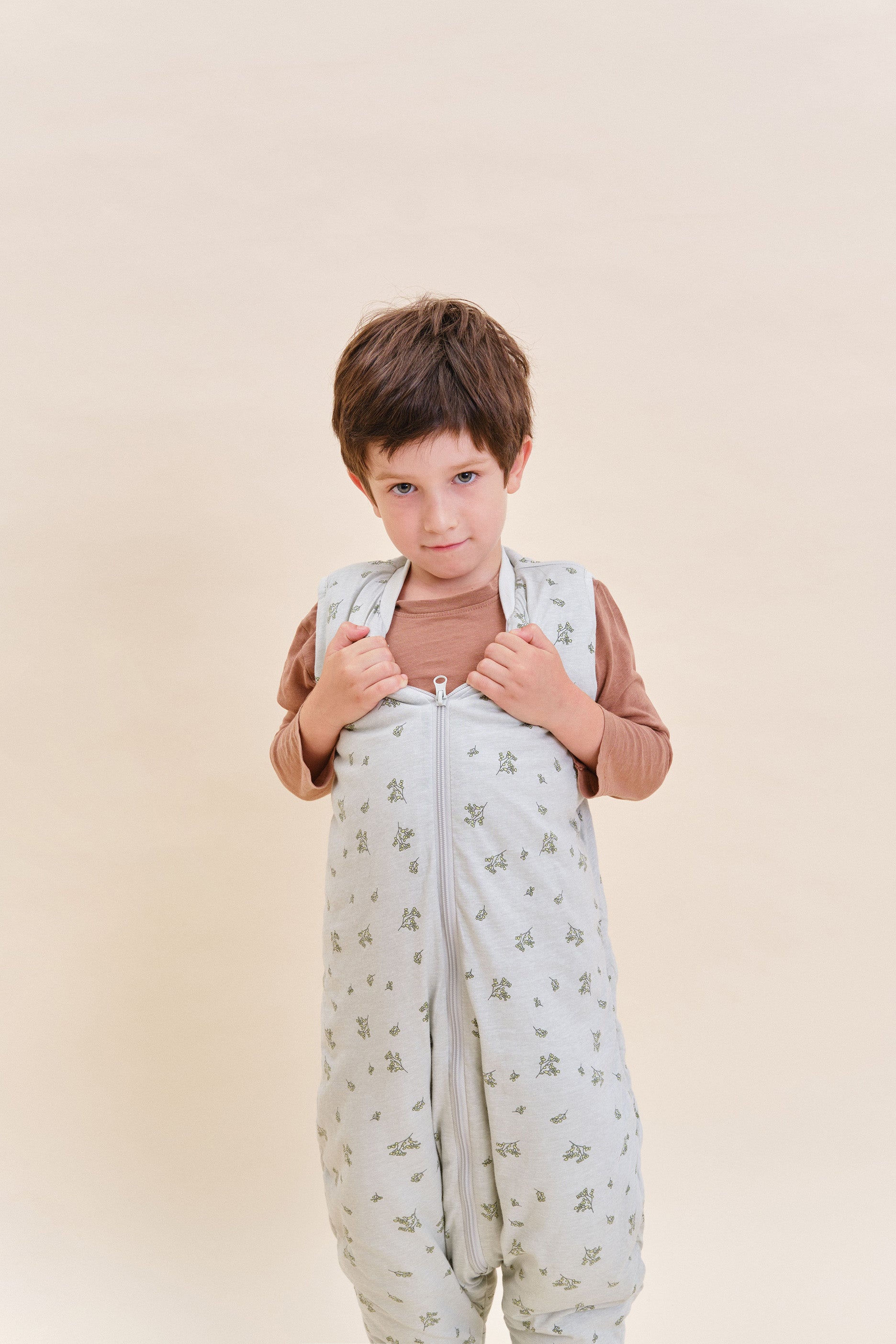 schlafsack molis und co Schlafsack mit Füßen für Babys ideal für den Winter. Botanikgrün