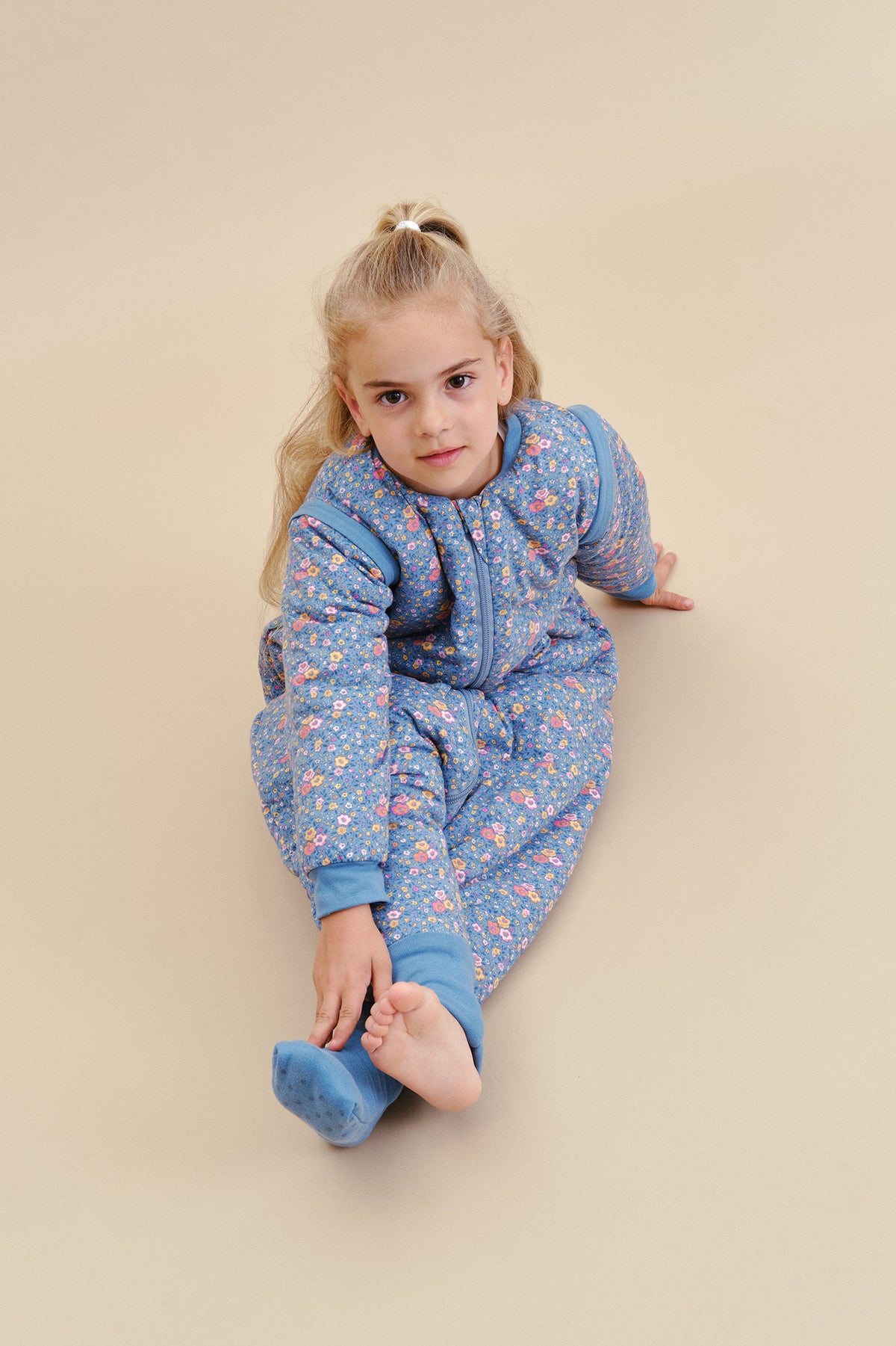 Sleeping jumpsuit with sleeves and socks - Wild Orchid - TOG 2.5