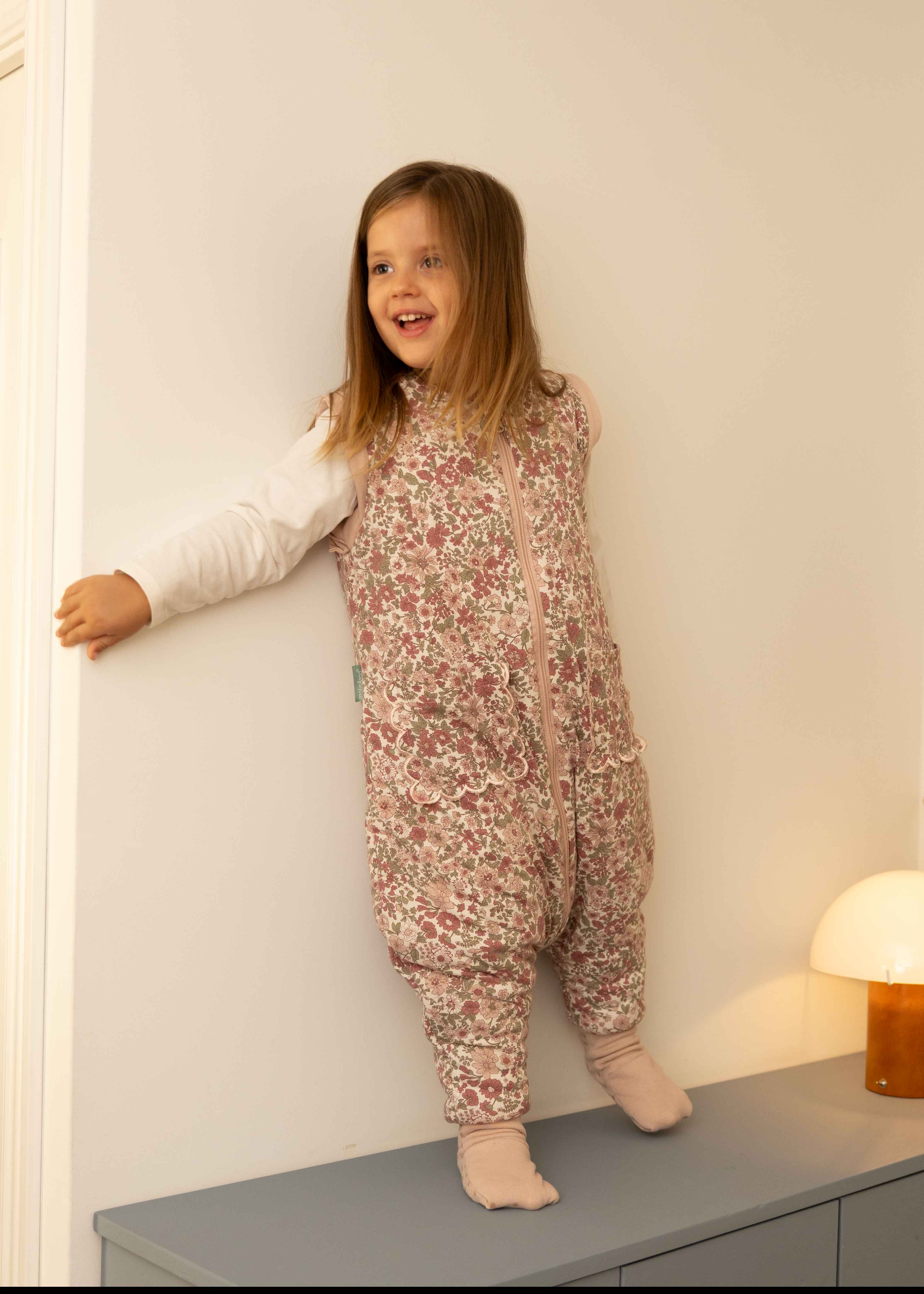 Schlafsack mit Ärmeln und rutschfesten Socken – Winter Commelina